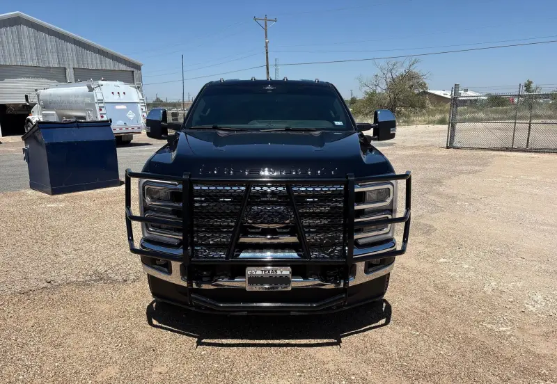 2026 Ford F350 Super Duty photo 2
