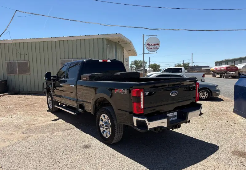 2026 Ford F350 Super Duty photo 7