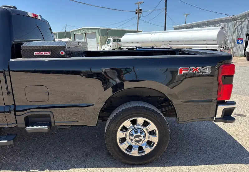 2026 Ford F350 Super Duty photo 24