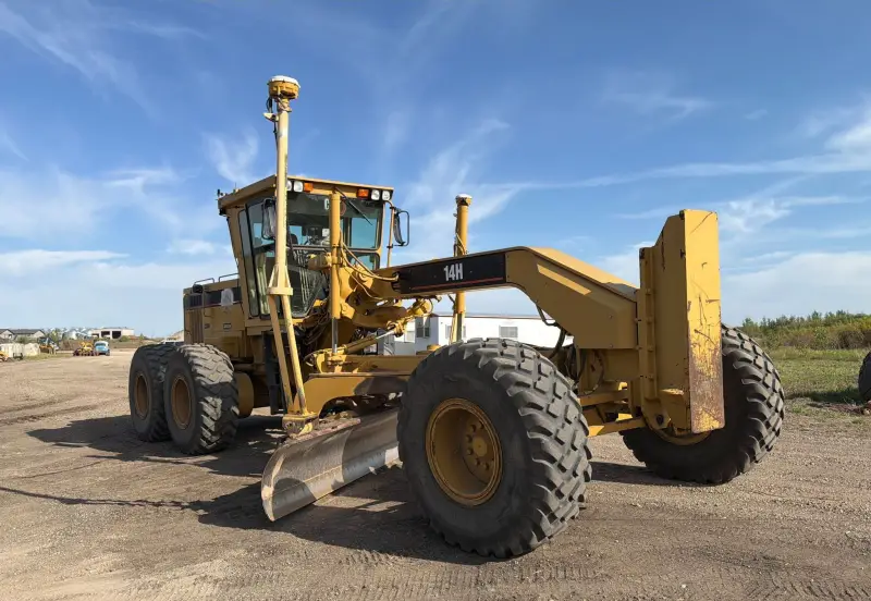 2001 Caterpillar 14H photo 3