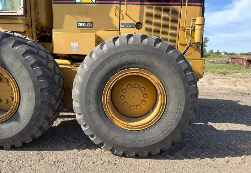 2001 Caterpillar 14H photo 55