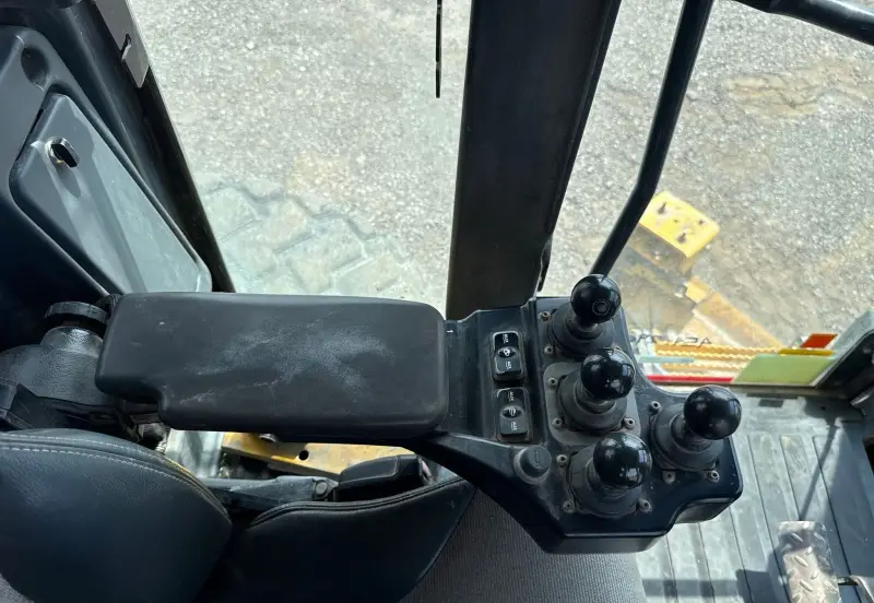 2014 John Deere 672GP photo 57