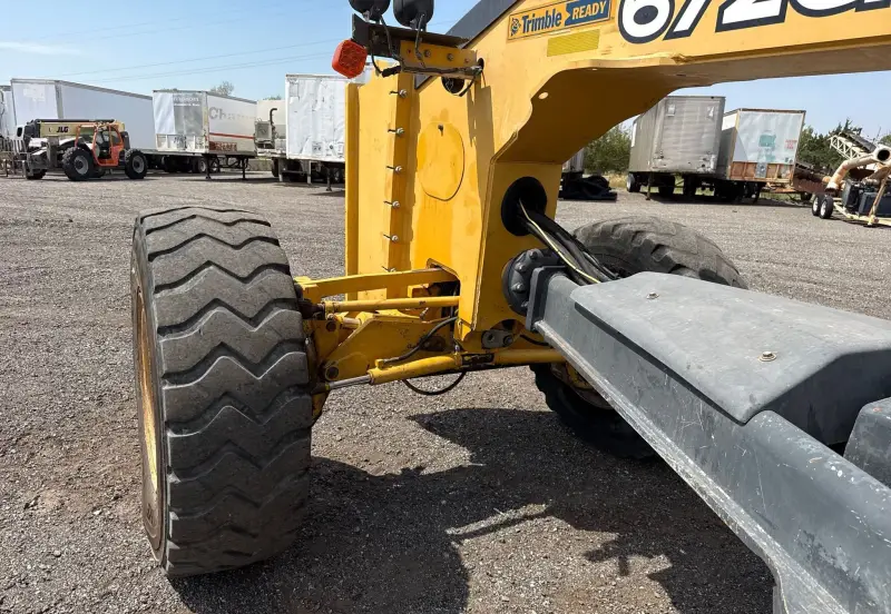 2014 John Deere 672GP photo 87