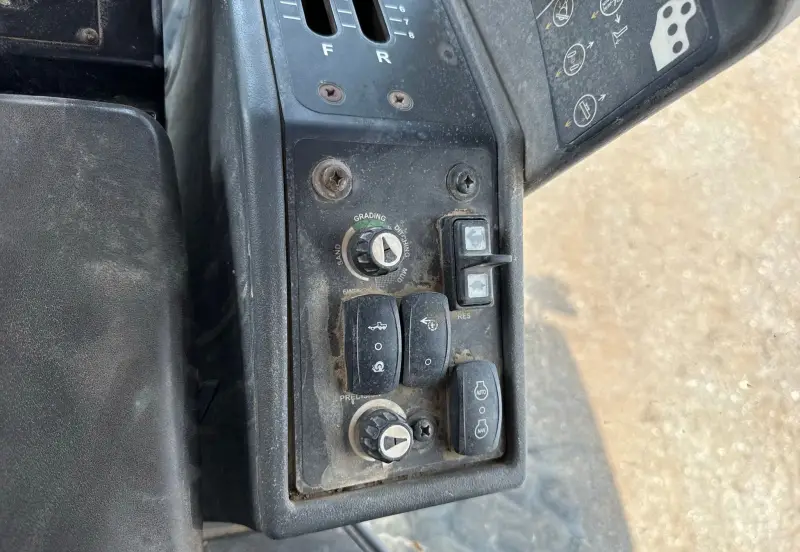 2014 John Deere 672GP photo 63