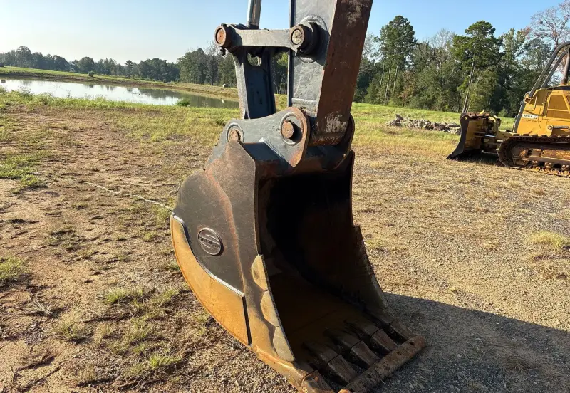 2021 John Deere 210G LC photo 17