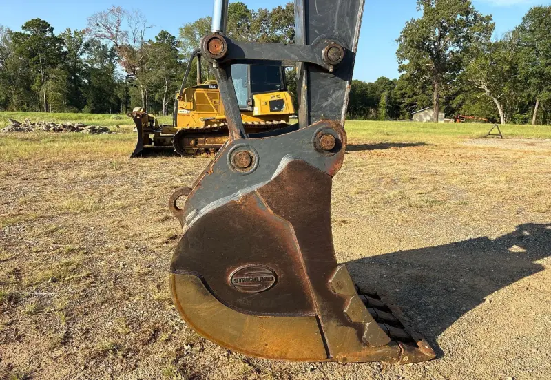 2021 John Deere 210G LC photo 18