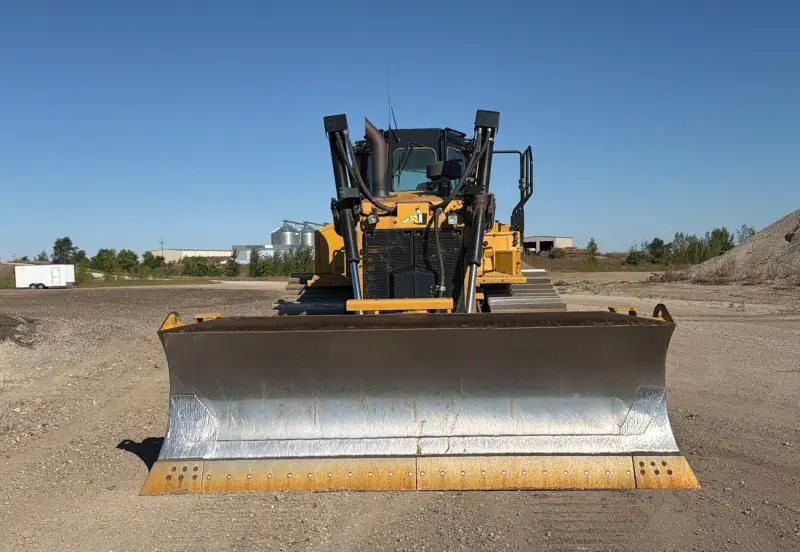 2017 Caterpillar D6T photo 2