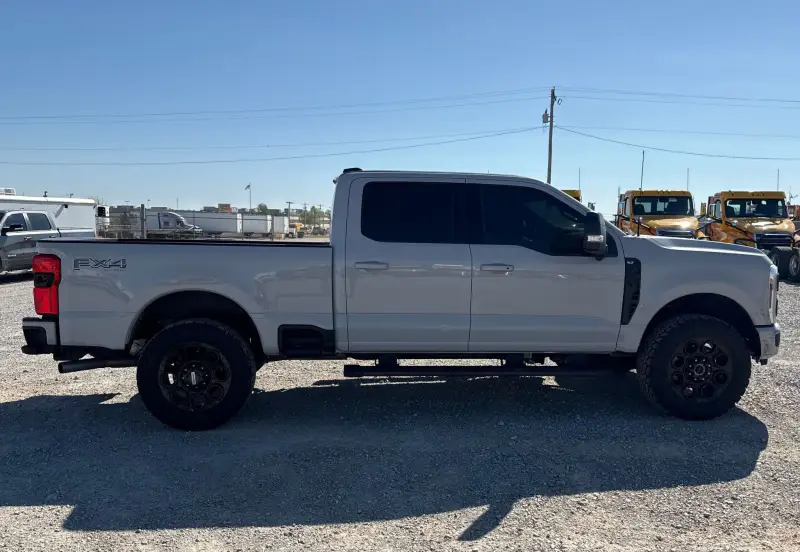 2026 Ford F250 Super Duty XLT photo 4