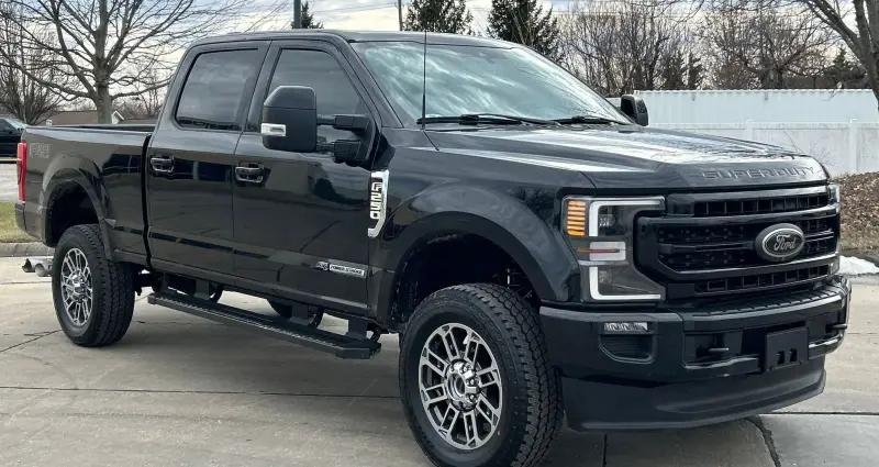 2022 Ford F250 Super Duty photo 3