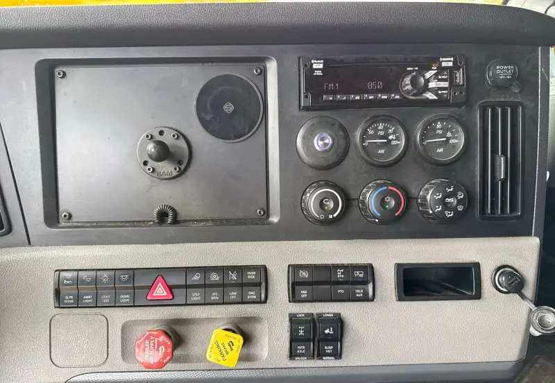 2021 Freightliner Cascadia 126 photo 41