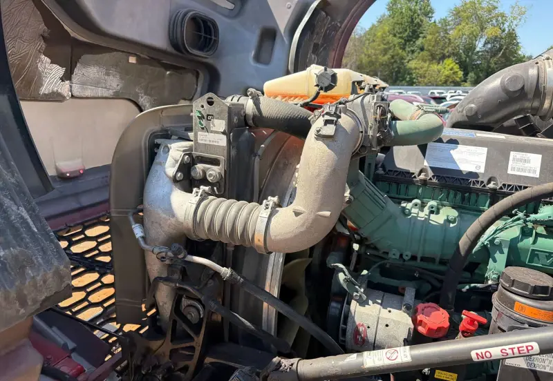 2022 Volvo VNL photo 86