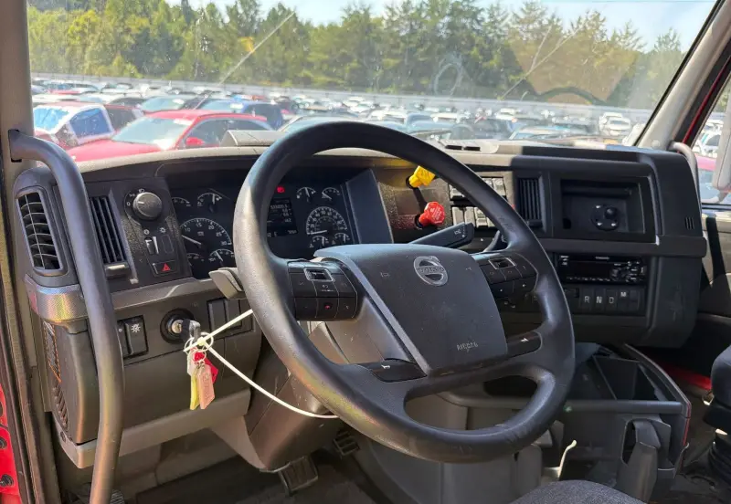 2022 Volvo VNL photo 52