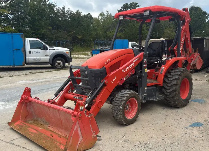 2021 Kubota L47 photo 1