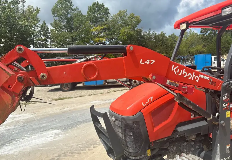 2021 Kubota L47 photo 9