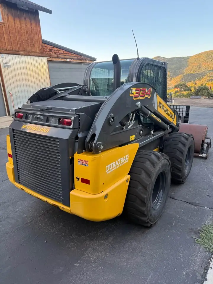 2023 New Holland L334 Skid Steer photo 3